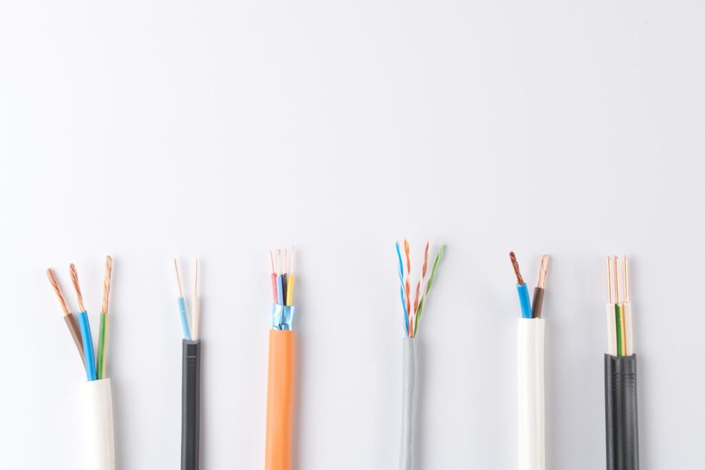 فرق بین کابل شبکه UTP و SFTP چیست؟